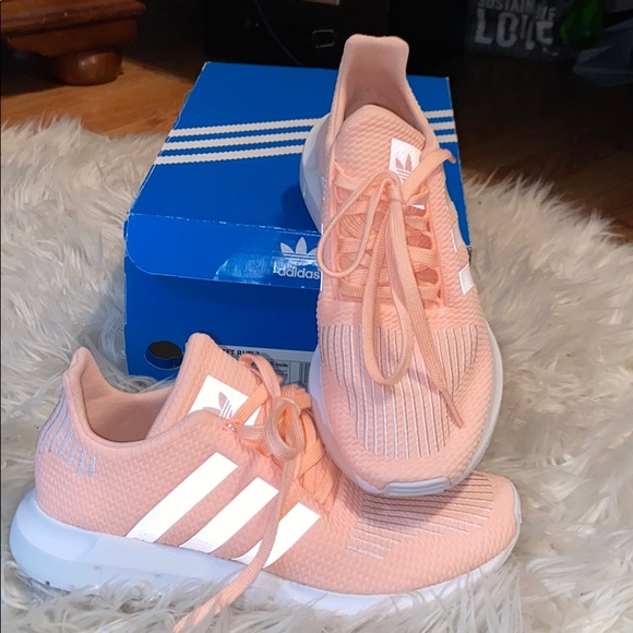 adidas swift run j womens